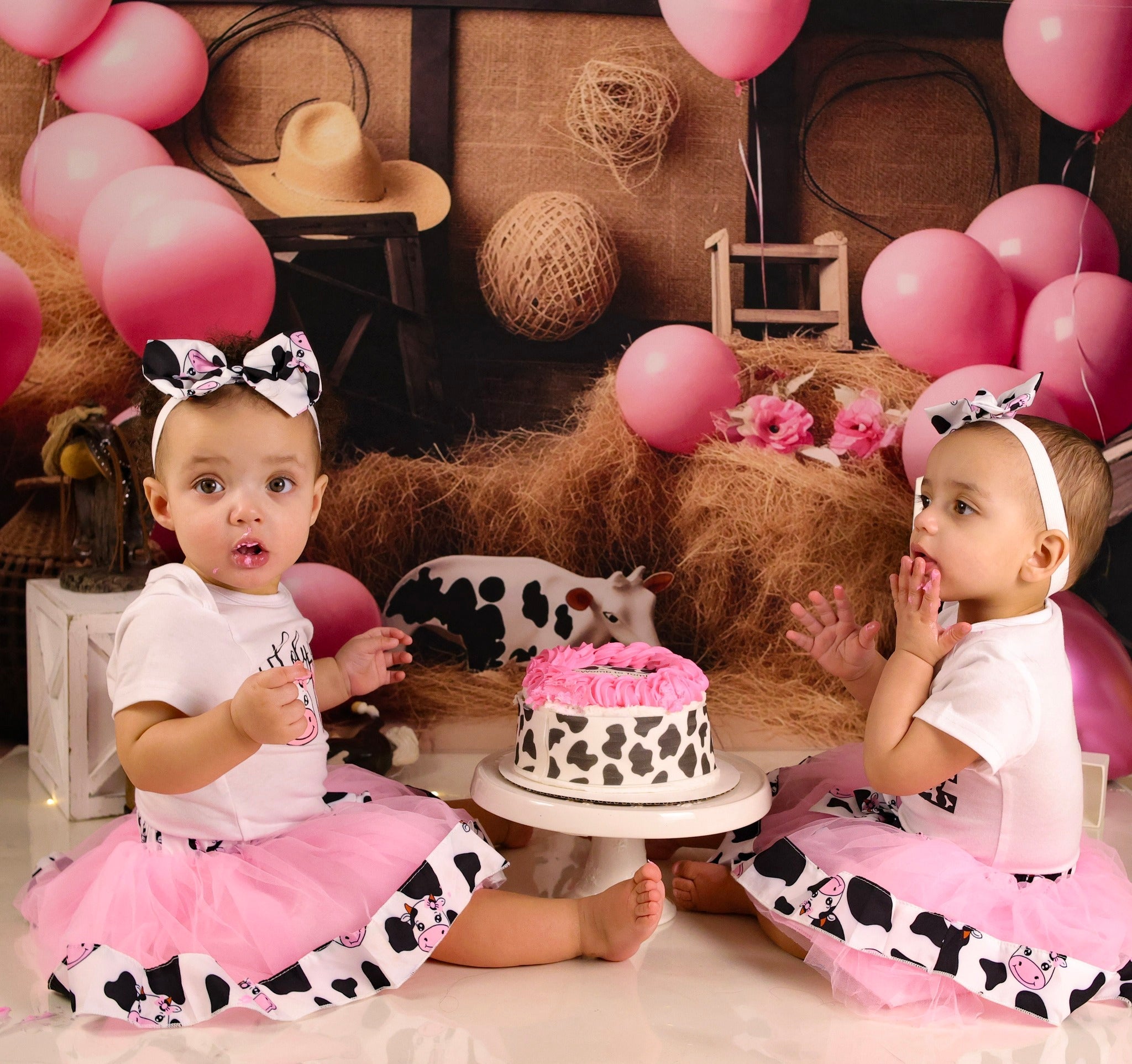 Cowgirl Backdrop Ideas Rustic Barn Pink Balloons Children Backdrops UK MRR9-87