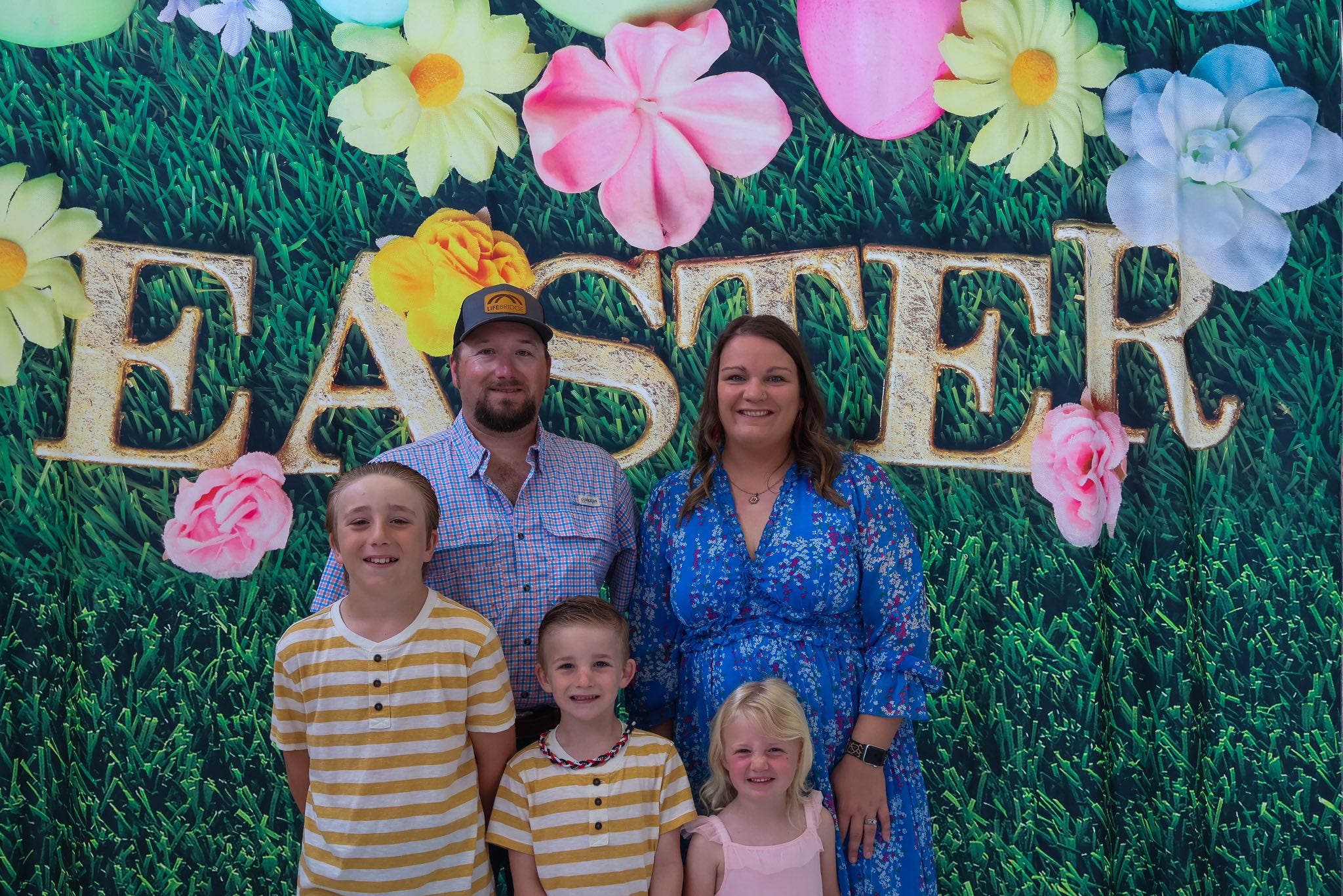 Easter Decorations Background Easter Eggs Spring Flowers Green Grass Backdrop UK LV-1380