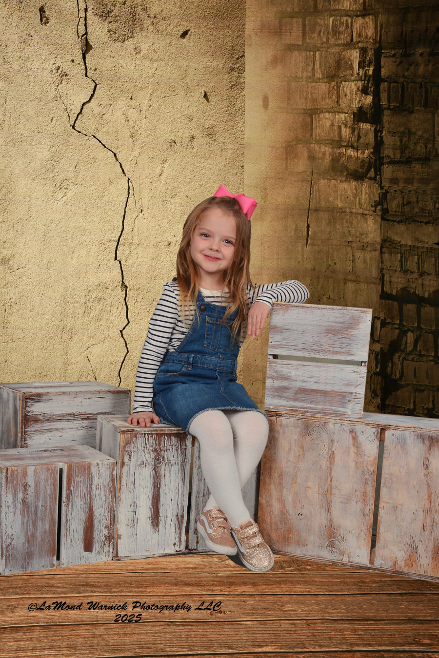 Grunge Cracked Brick Wall Background for Picture DBD-19068