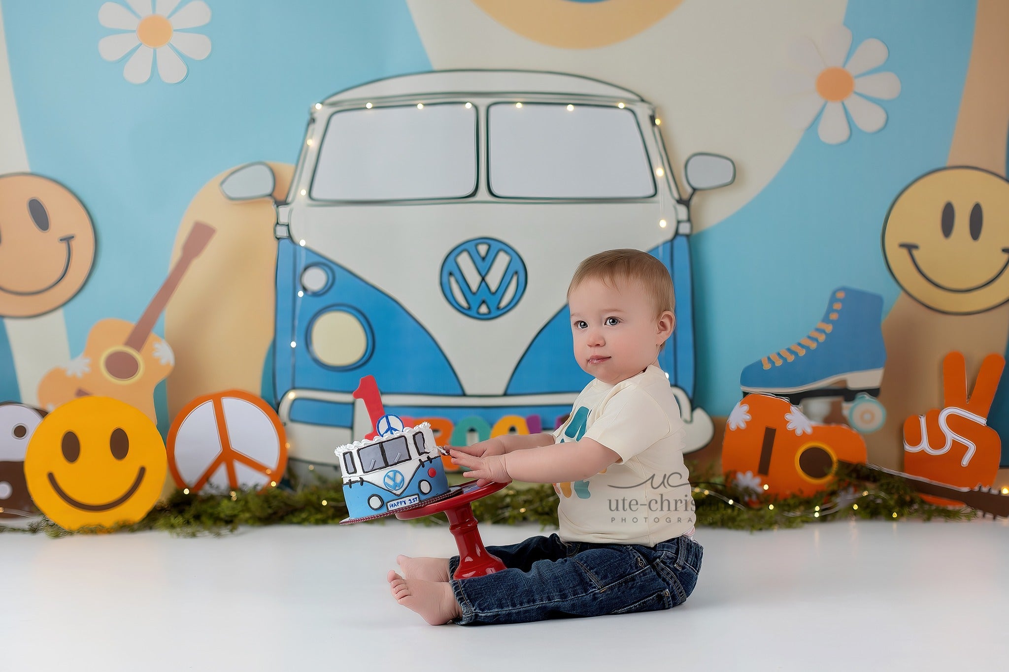 Birthday Backdrop Retro Hippie Van Smiley Symbols Cake Smash Backdrop UK MRR9-57