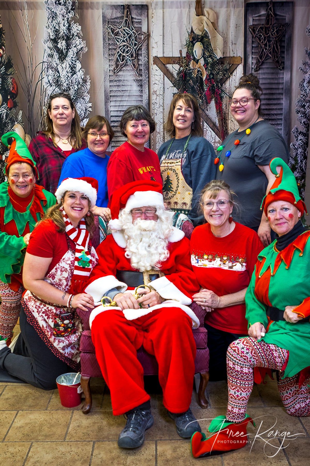 Christmas Trees Red Postbox Christmas backdrop UK Decorated House Background GX-1033