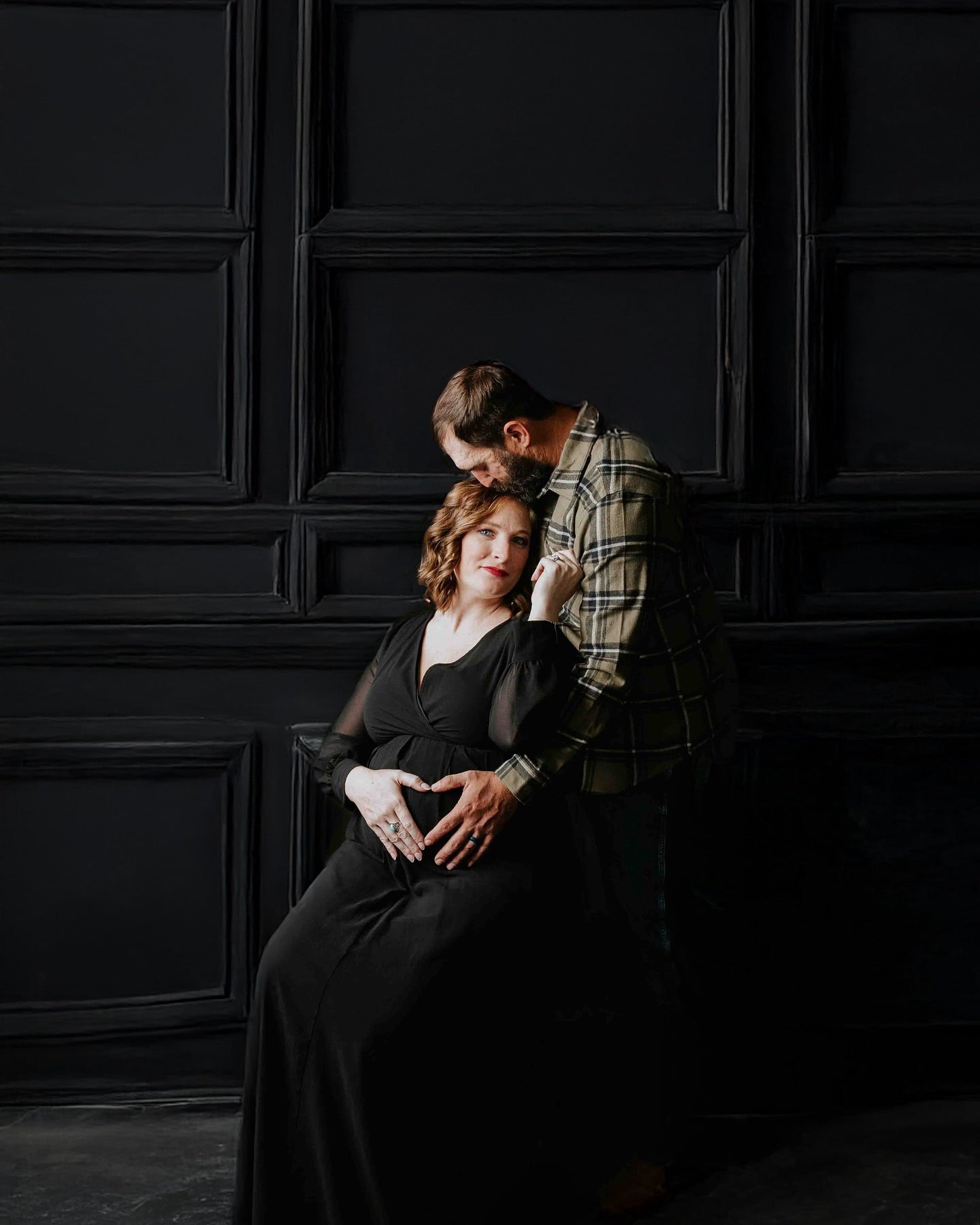 Black Grunge Vintage Door Backdrop UK For Photo Studio S-3164