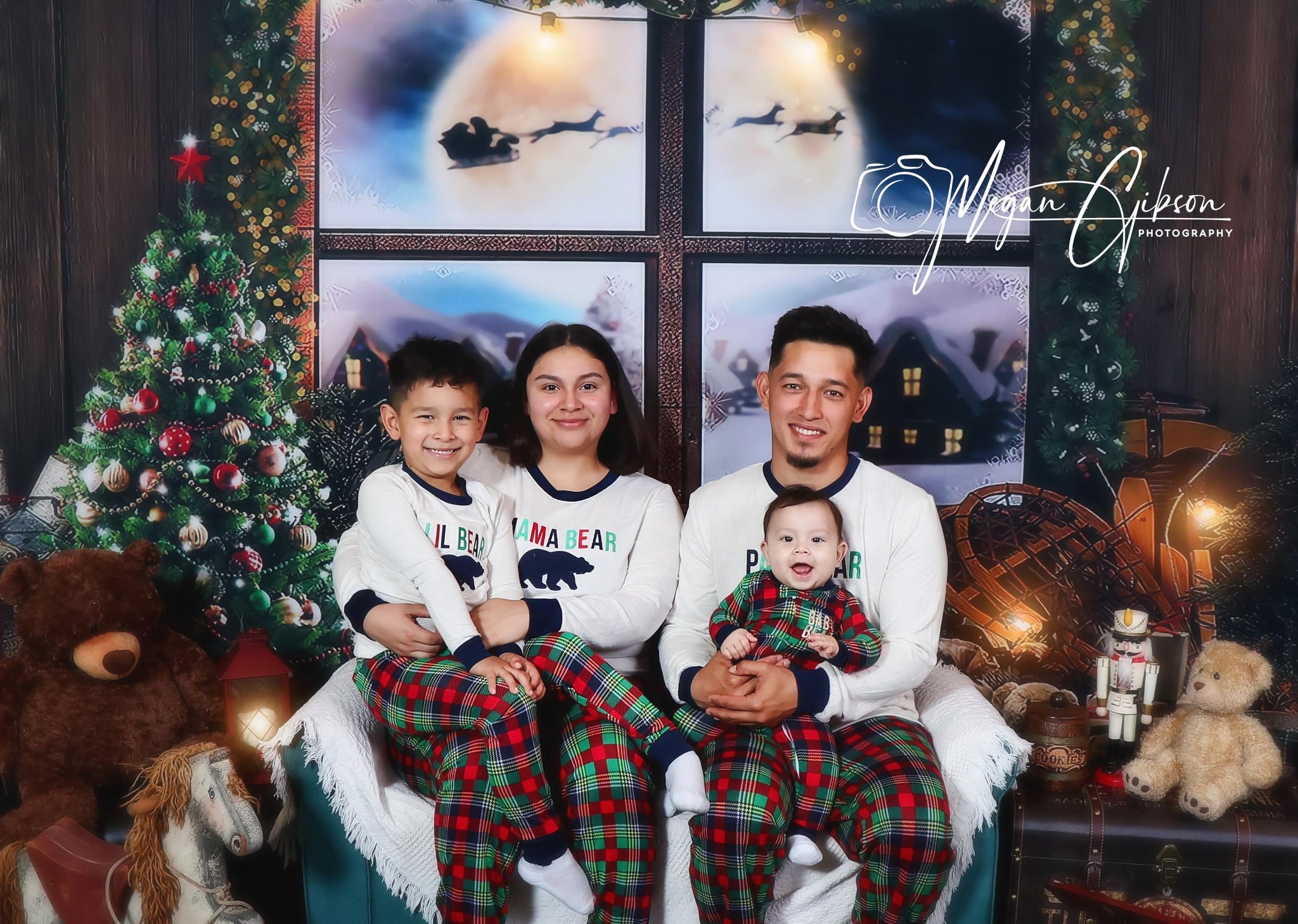 Christmas Tree Backdrop Decorated With Gifts Wooden House UK G-1439