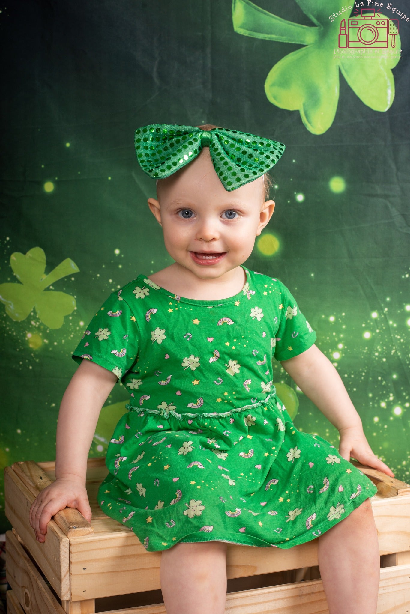Happy St. Patrick's Day Green Luck Backdrop UK for Photo Booth SH166