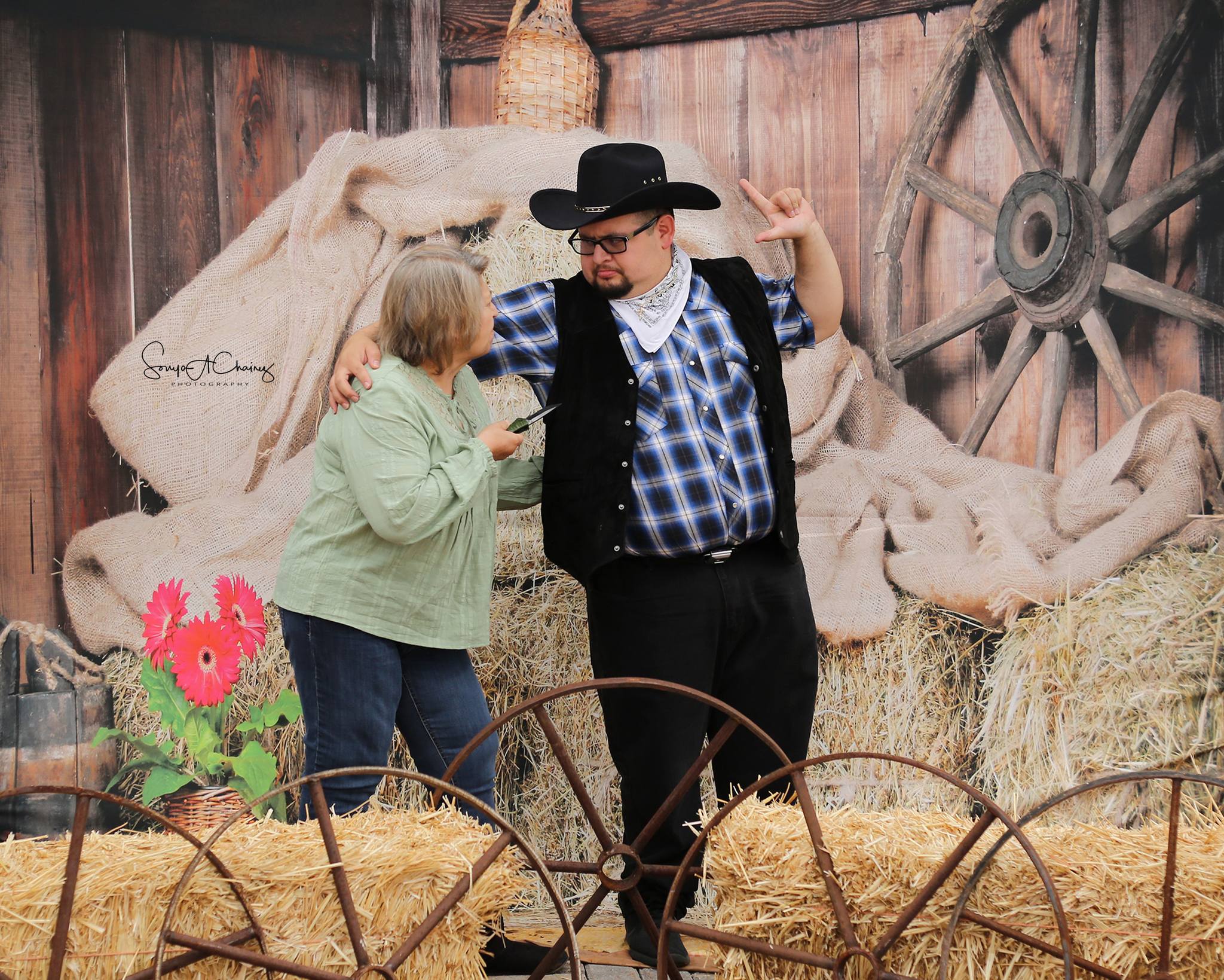 Old Barn backdrop UK West Cowboy Vintage Wooden Barn Straw backdrop UK LV-802