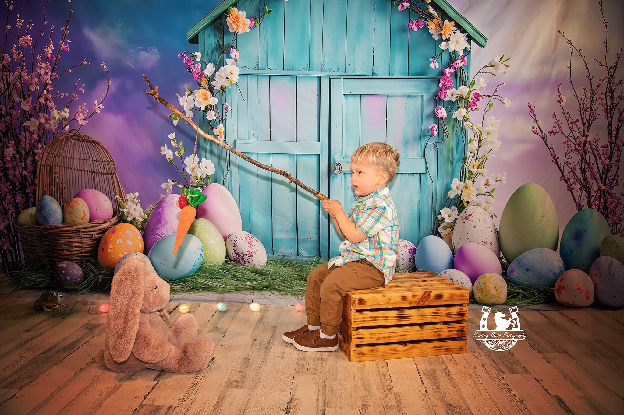 Easter Egg Backdrop Vibrant Blue Egg Hut Backdrop UK BRP1-289