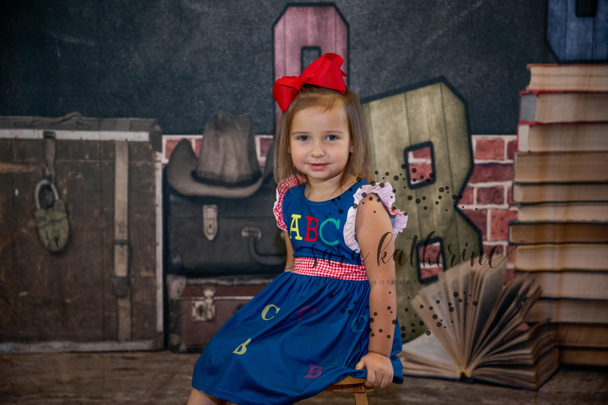 Alphabet Suitcase Blackboard School Backdrop UK M5-115