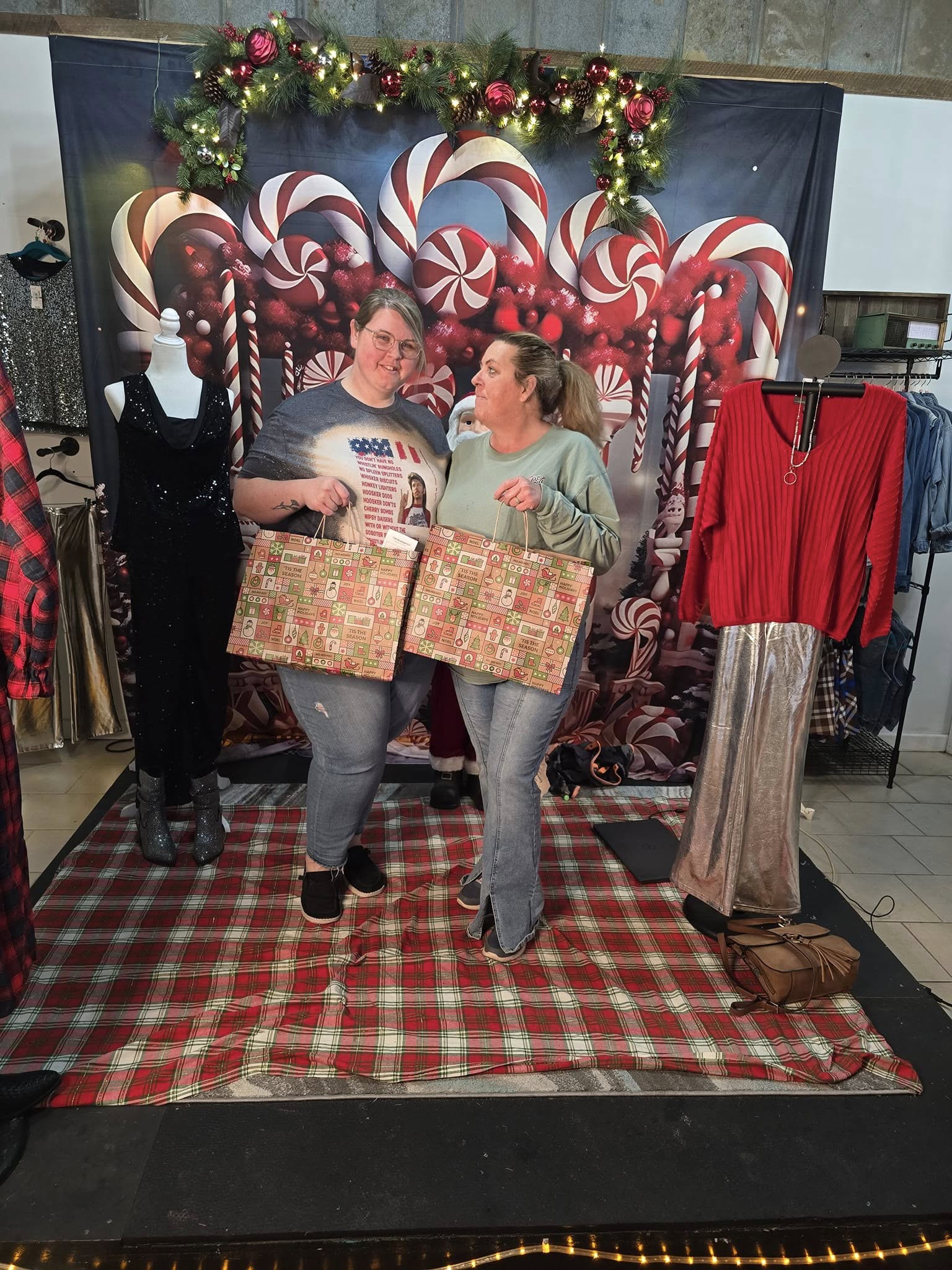 Christmas Whimsical Candy Cane Archway Backdrop UK RR8-229