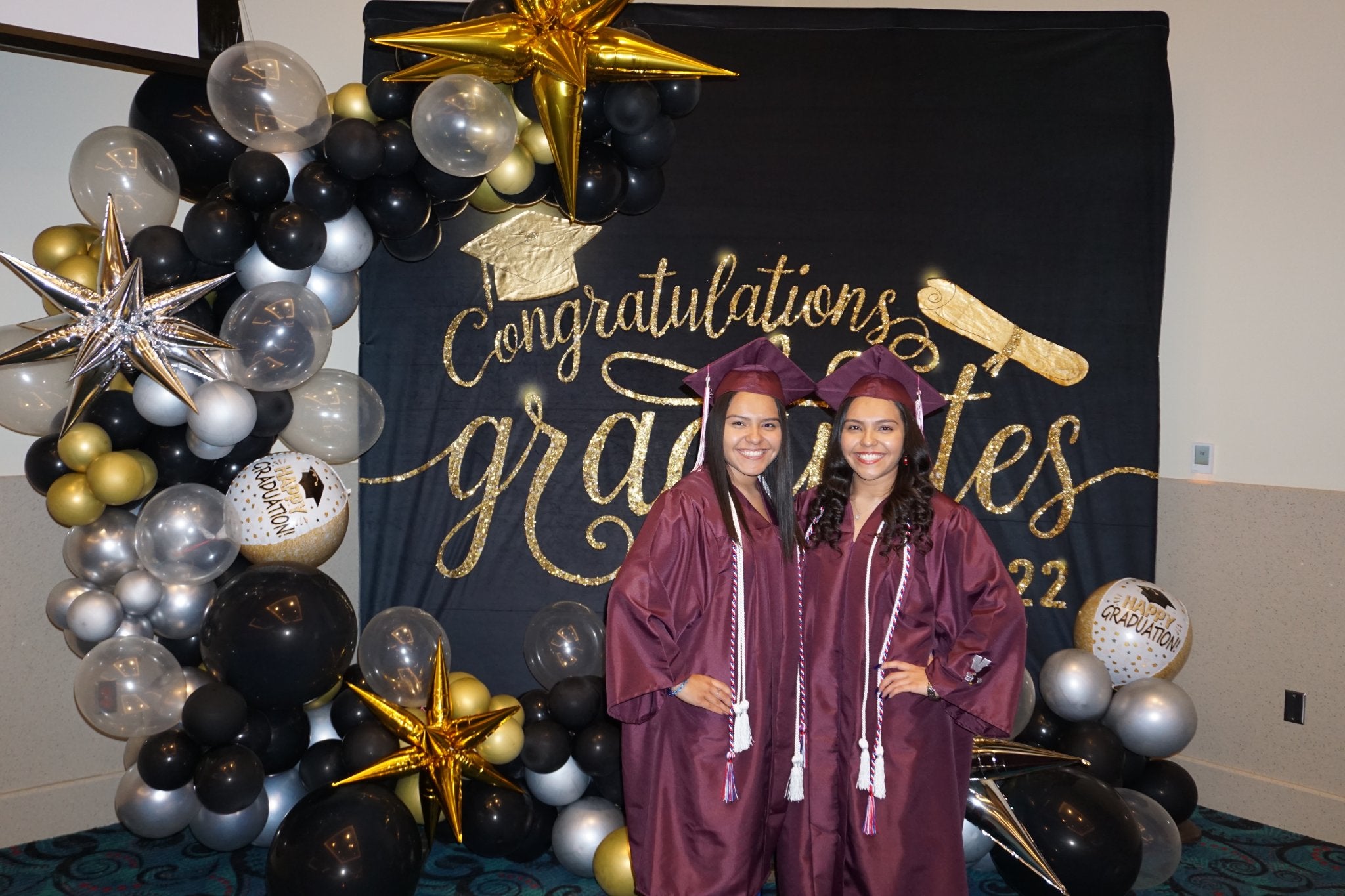 Graduation Congratulations Gold and Black Class Of 2025 Photo backdrop UK SH-253