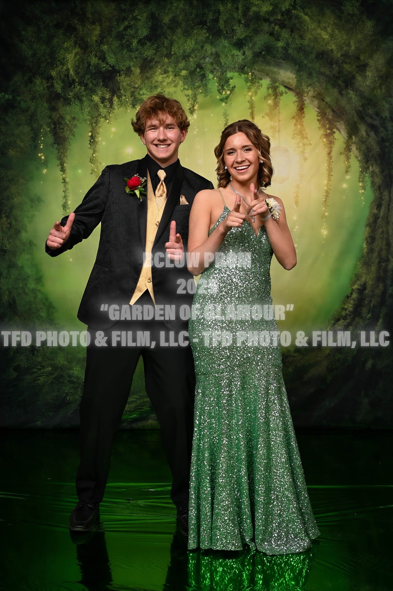 Baby Backdrop UK Cartoon Fairytale Backdrop UK Mysterious Cave Background J03529