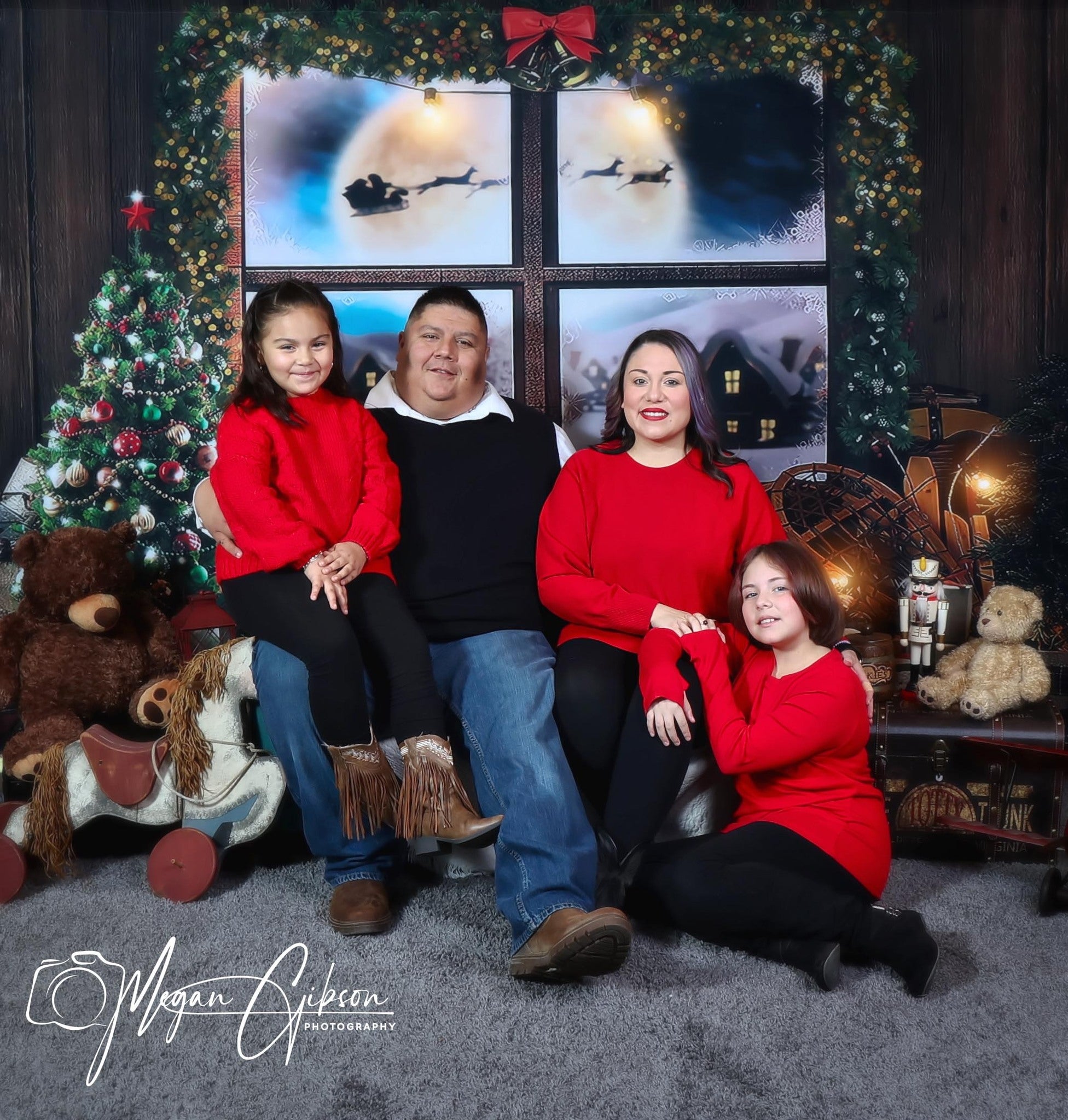 Christmas Tree Backdrop Decorated With Gifts Wooden House UK G-1439