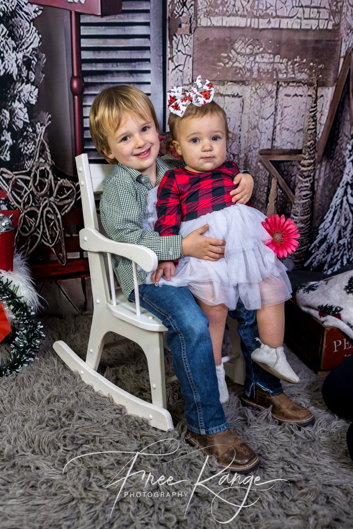 Christmas Trees Red Postbox Christmas backdrop UK Decorated House Background GX-1033