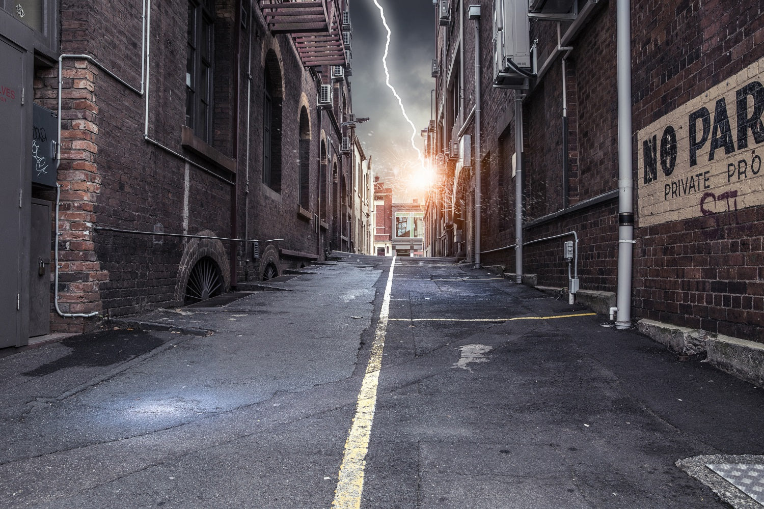 Architecture Backdrop Thunderstorm Vintage Brick Alley Backdrop UK BRP12-662
