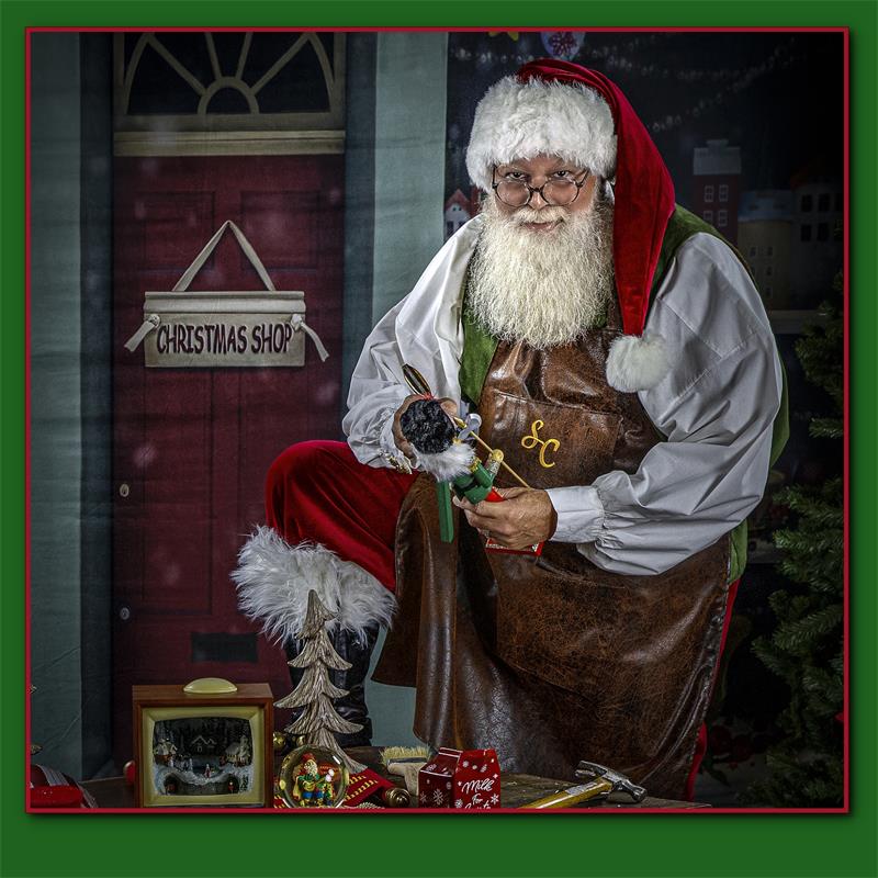 Christmas Santa Workshop Photography Backdrop UK G-024