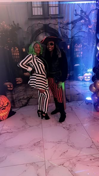 Spooky Halloween Night Cemetery Gate Backdrop UK RR8-373