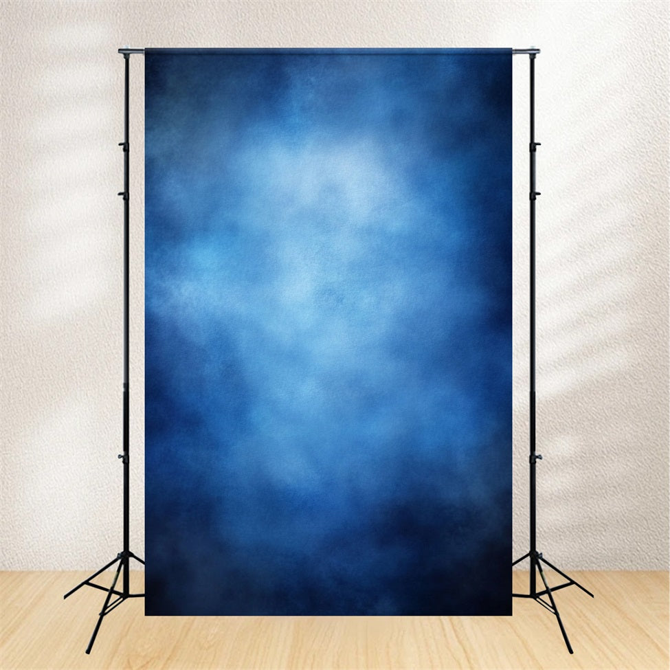 Yearbook Backdrop Soft Blurred Blue Gradient Background Portrait Studio Background UK GQ58-91